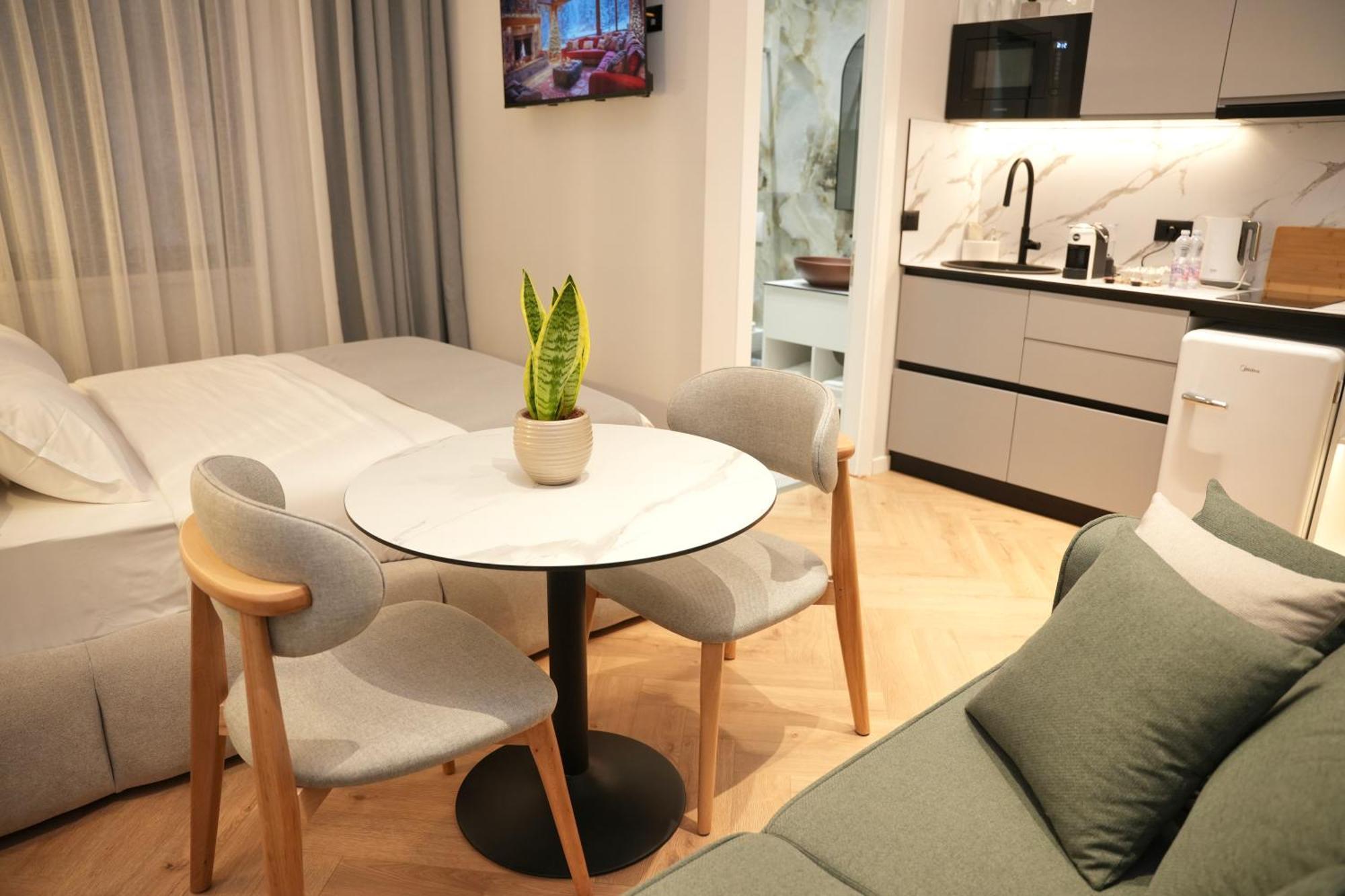 Nea Deluxe Apart-Hotel Tirana Kültér fotó